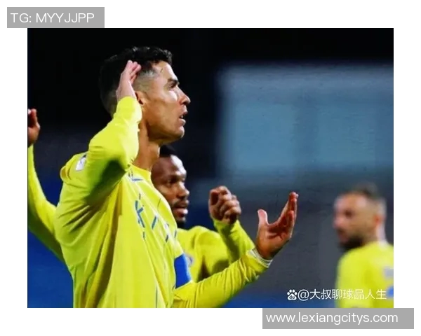 历史足球巨星精彩瞬间回顾 从贝利到梅西的传奇之路